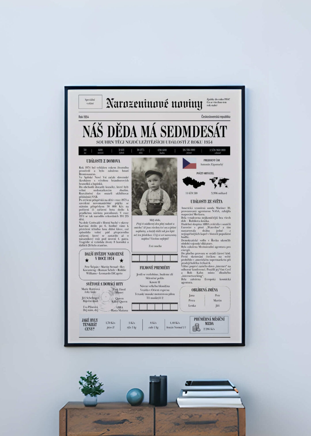 Poster Frame in living room Psd Mockup